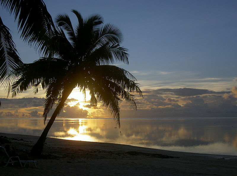 Закат Солнца на острове Аитутаки