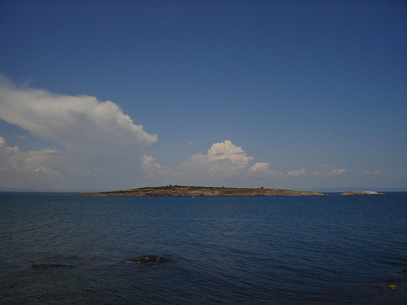 Остров Святой Иван летом
