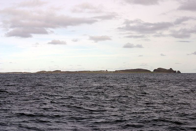 Остров со стороны моря