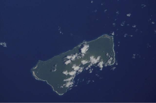 Космический снимок острова Тау