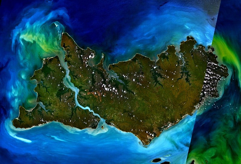 Космический снимок островов Тиви