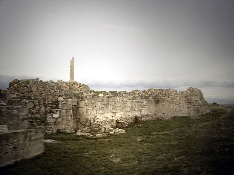 Руины храма Аполлона на острове Эгина