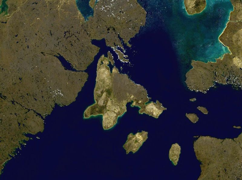 Монтаж спутникового изображения острова Саутгемптона