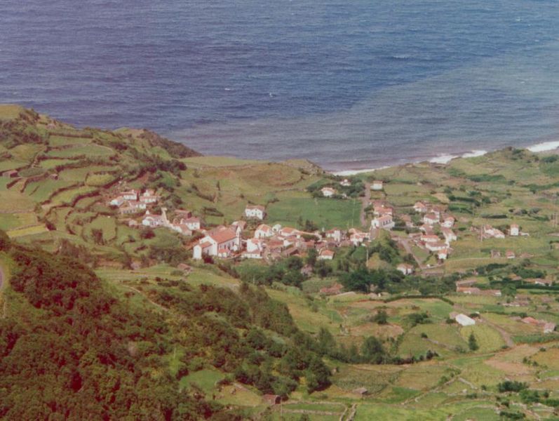 Деревня на западном берегу острова Флориш
