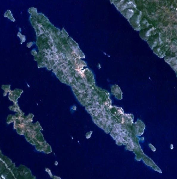 Вид на остров Иж со спутника